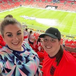 Meet your Posher, Gemma